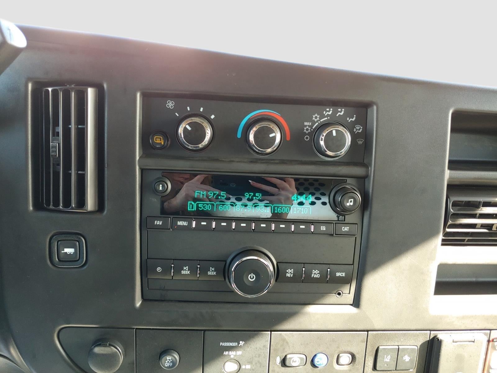 2025 Chevrolet Express Cargo 2500 WT