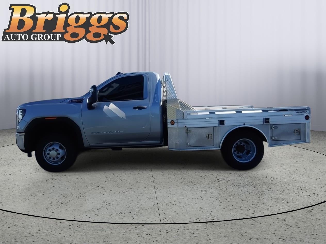2026 GMC Sierra 3500 HD Chassis Cab Pro