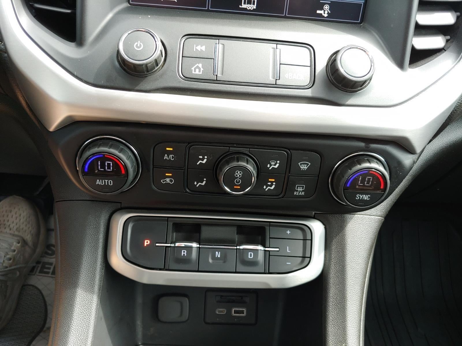 2021 GMC Acadia SLT