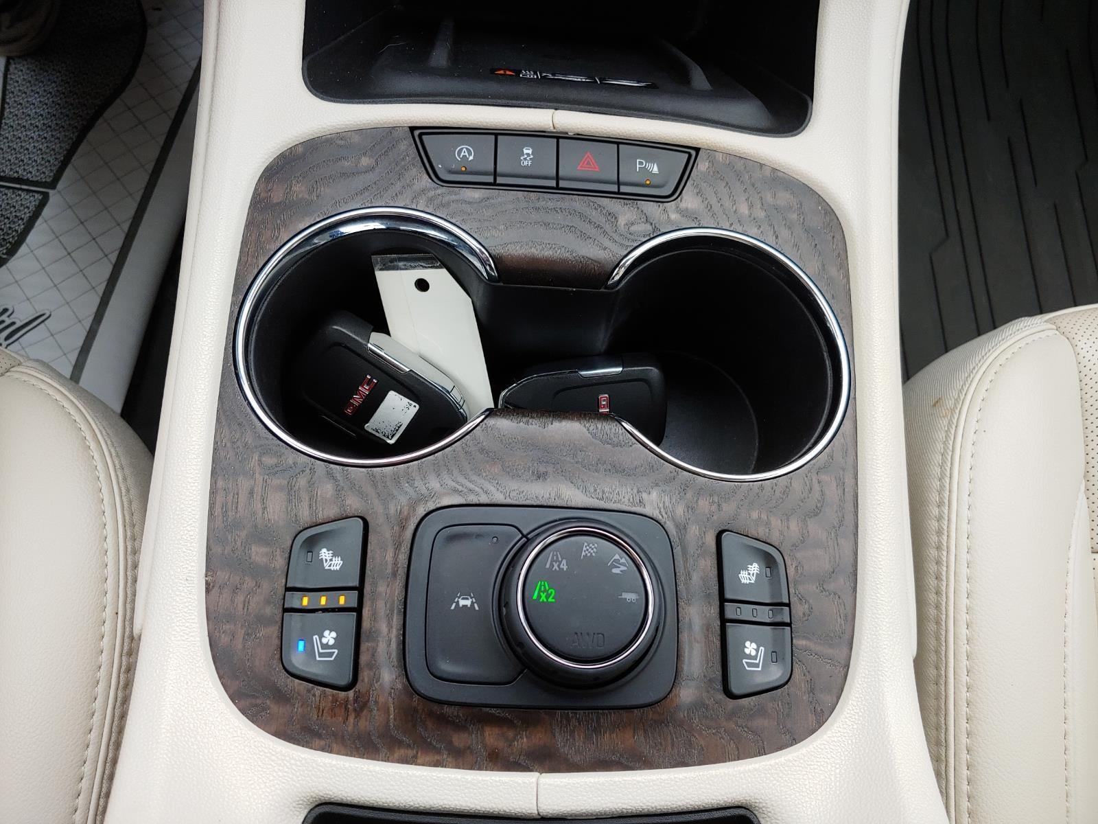 2022 GMC Acadia Denali