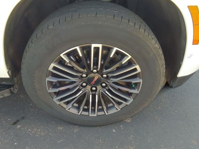 2025 GMC Yukon Elevation