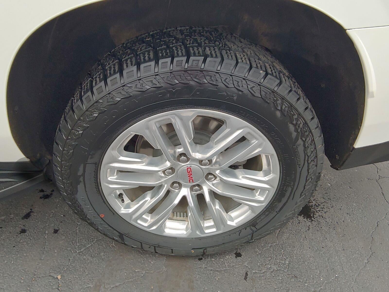 2024 GMC Yukon XL SLT
