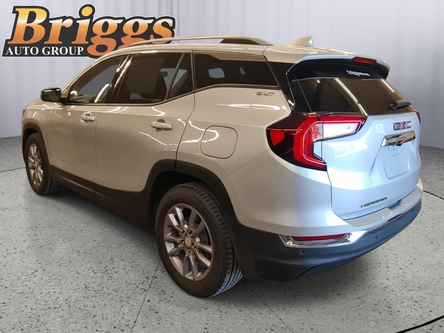 2022 GMC Terrain SLT
