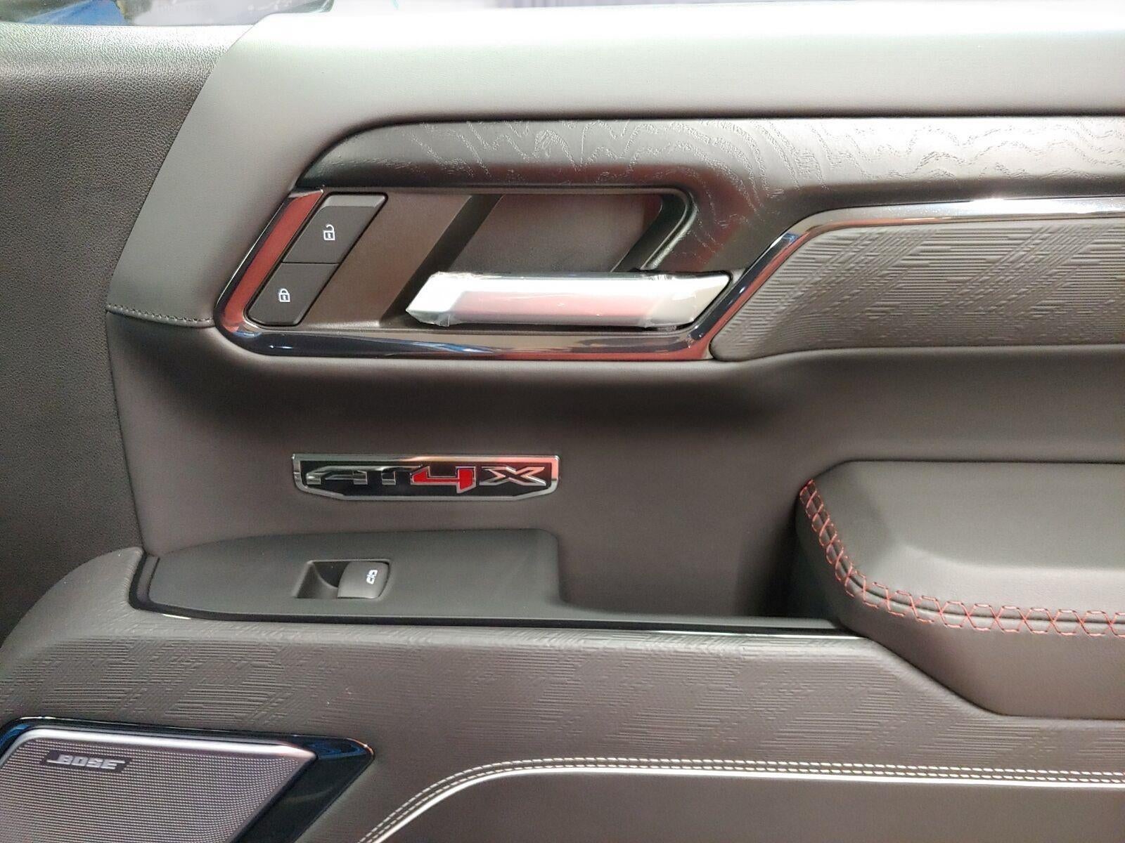 2024 GMC Sierra 1500 AT4X
