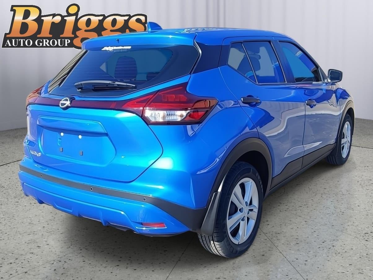 2023 Nissan Kicks S