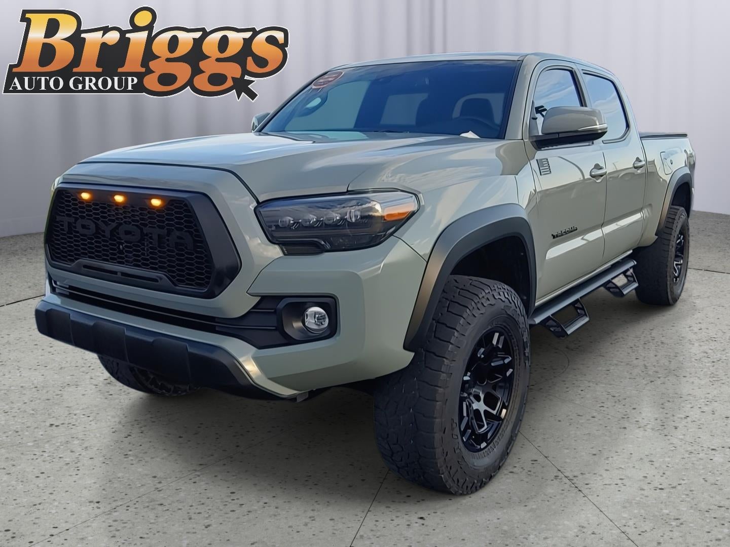 2022 Toyota Tacoma 4WD SR5