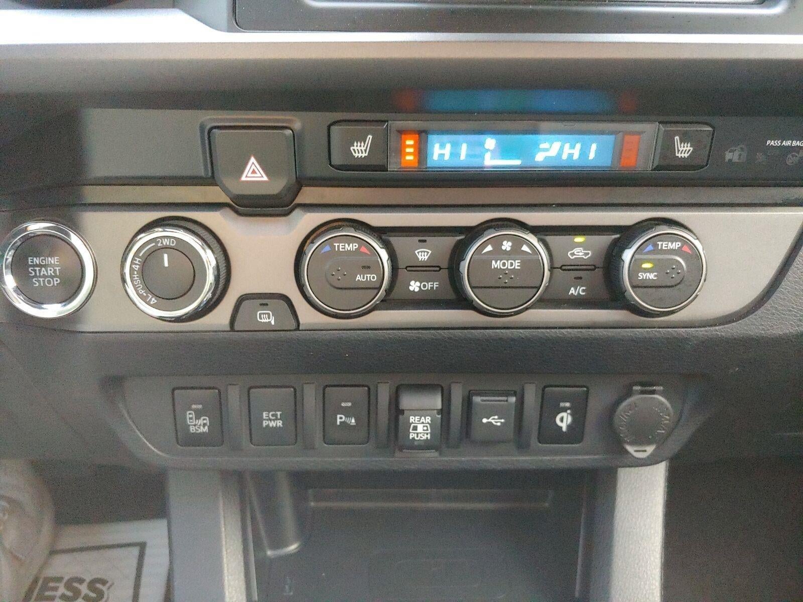 2022 Toyota Tacoma 4WD SR5