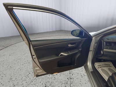 2016 Toyota Camry XLE