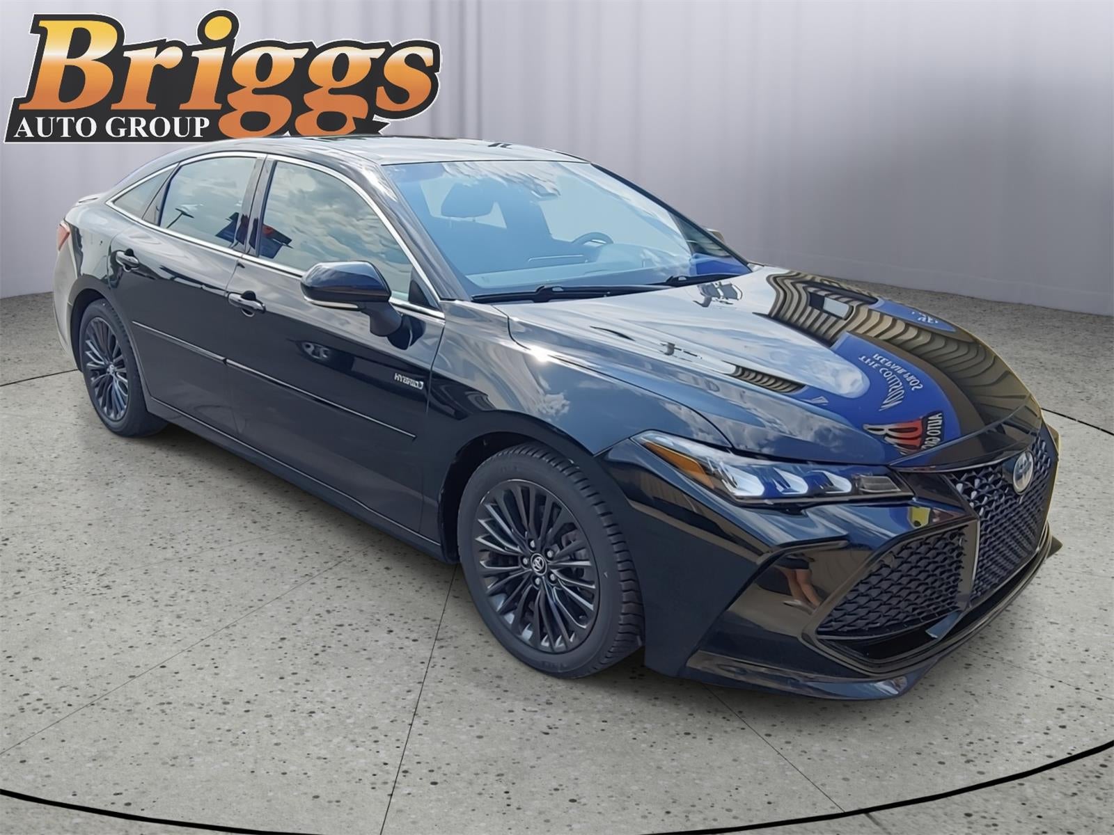 2020 Toyota Avalon Hybrid XSE