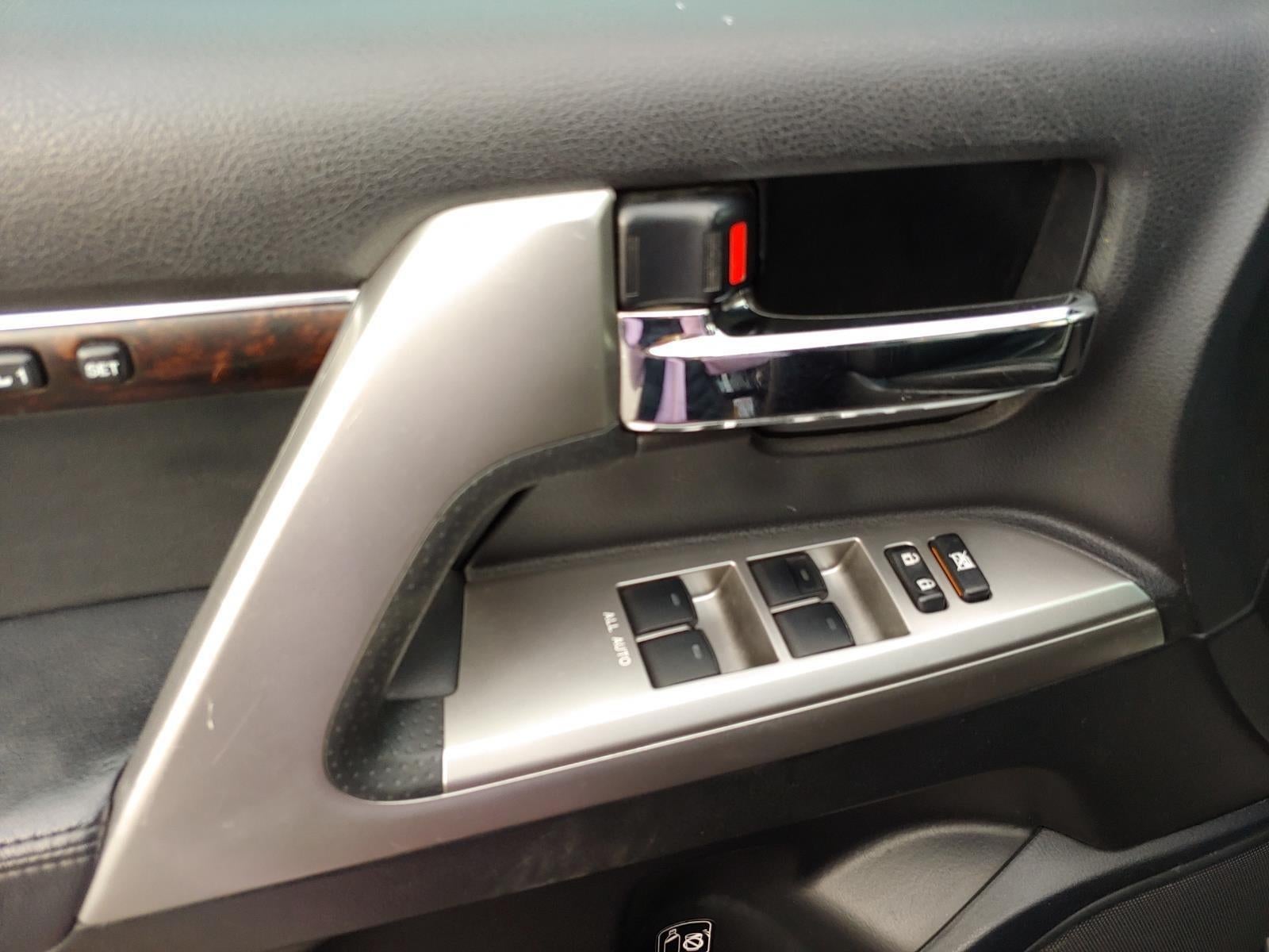 2013 Toyota Land Cruiser Base