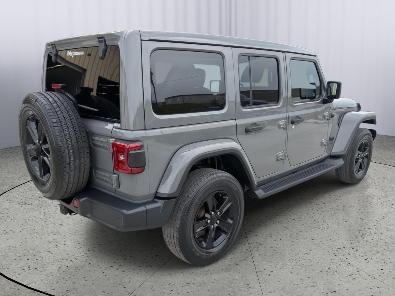 2020 Jeep Wrangler Unlimited Sahara Altitude 4x4
