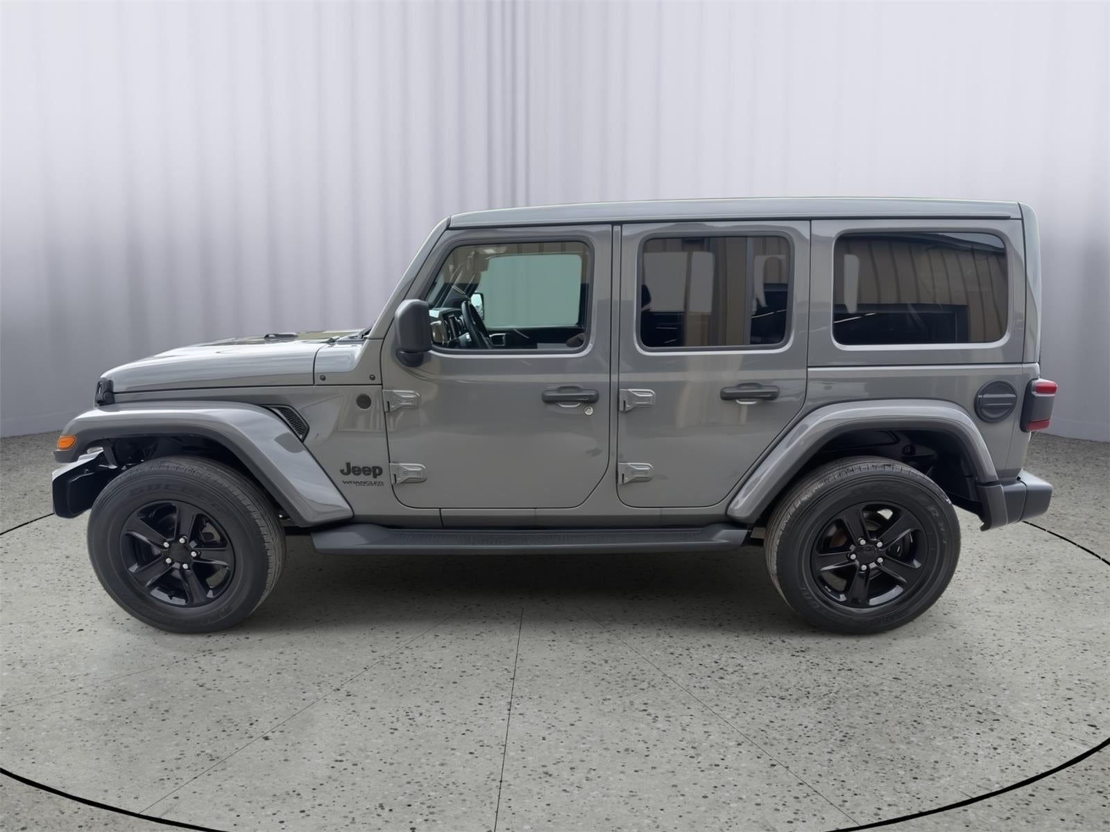 2020 Jeep Wrangler Unlimited Sahara Altitude 4x4