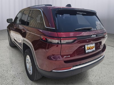 2023 Jeep Grand Cherokee Laredo 4x4