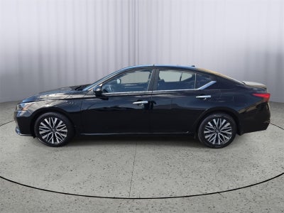 2023 Nissan Altima SV FWD