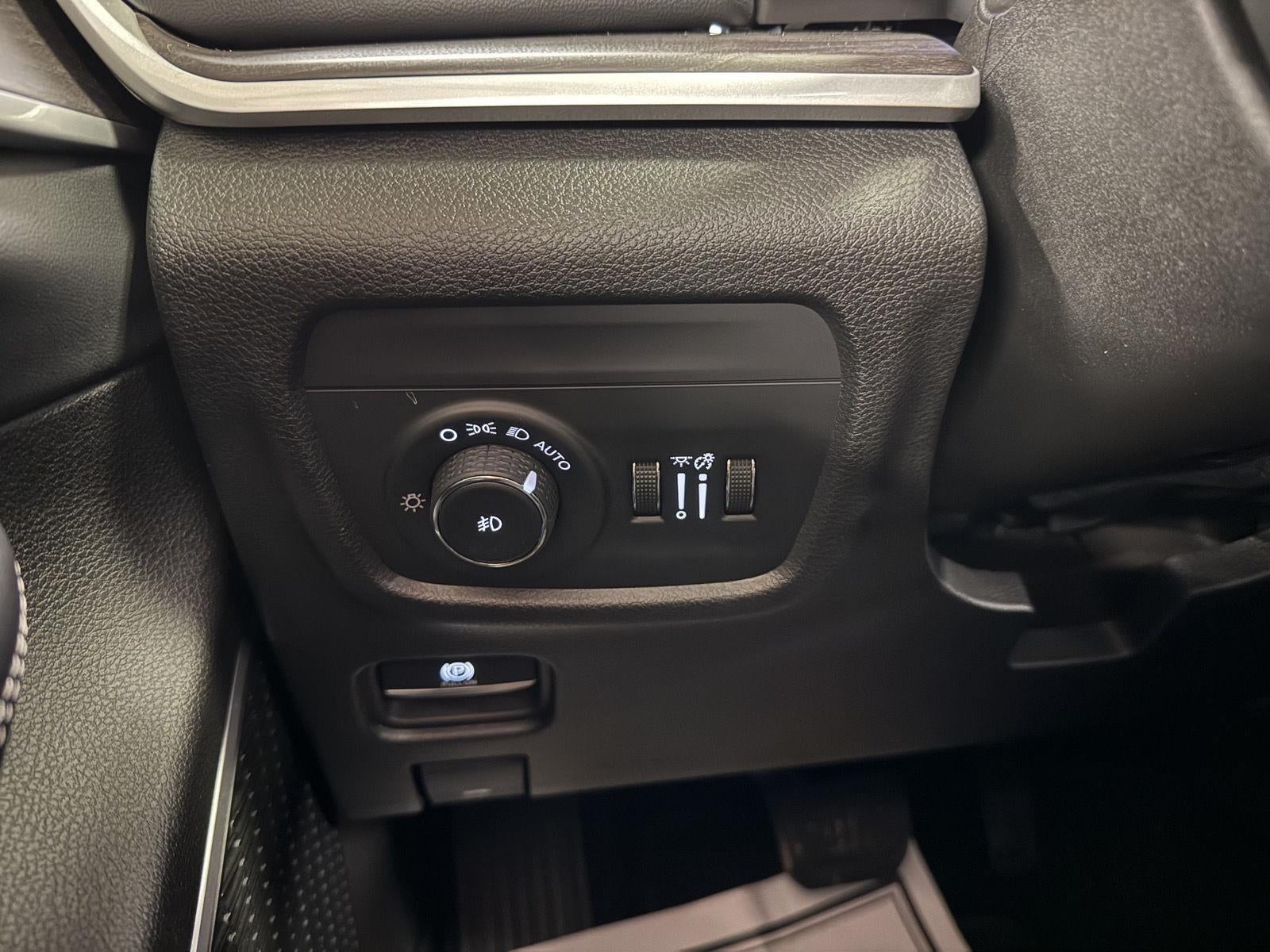 2022 Jeep Grand Cherokee Limited 4x4