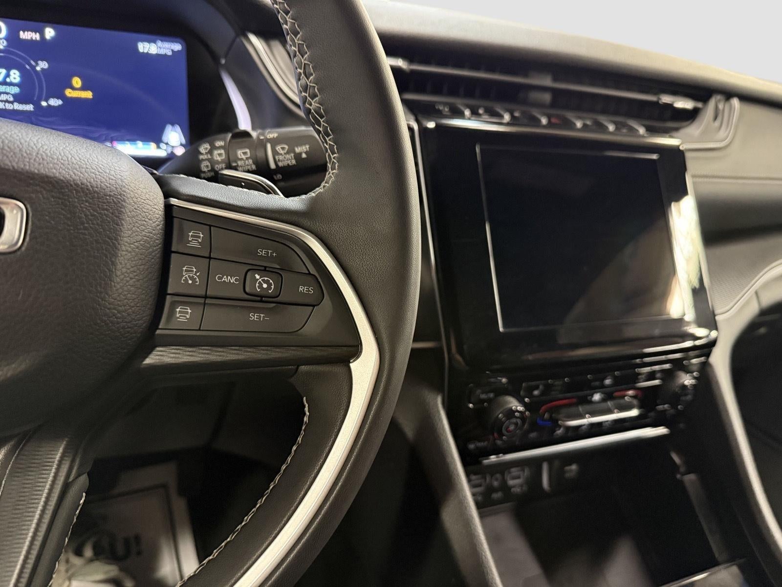 2024 Jeep Grand Cherokee L Altitude 4x4