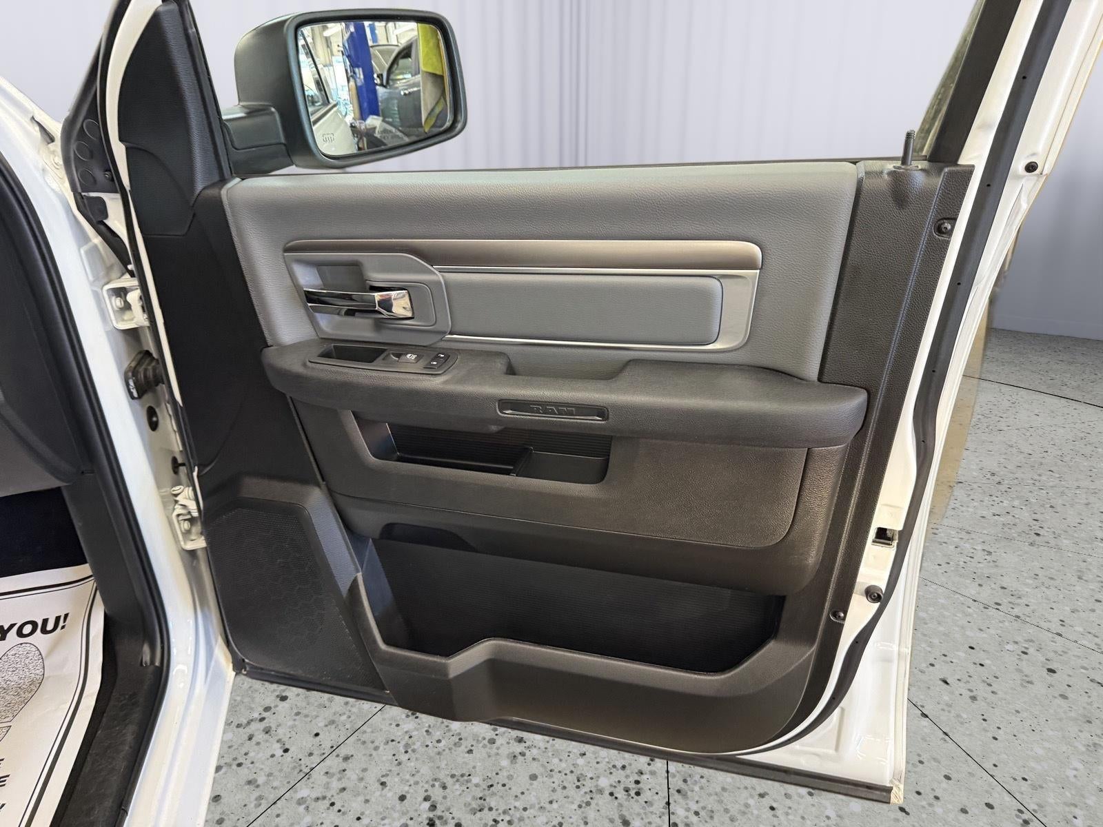 2024 RAM 1500 Classic SLT