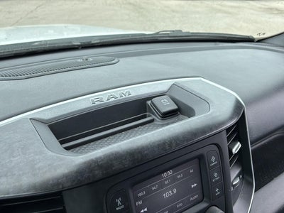 2022 RAM 1500 Big Horn Crew Cab 4x4 5'7' Box