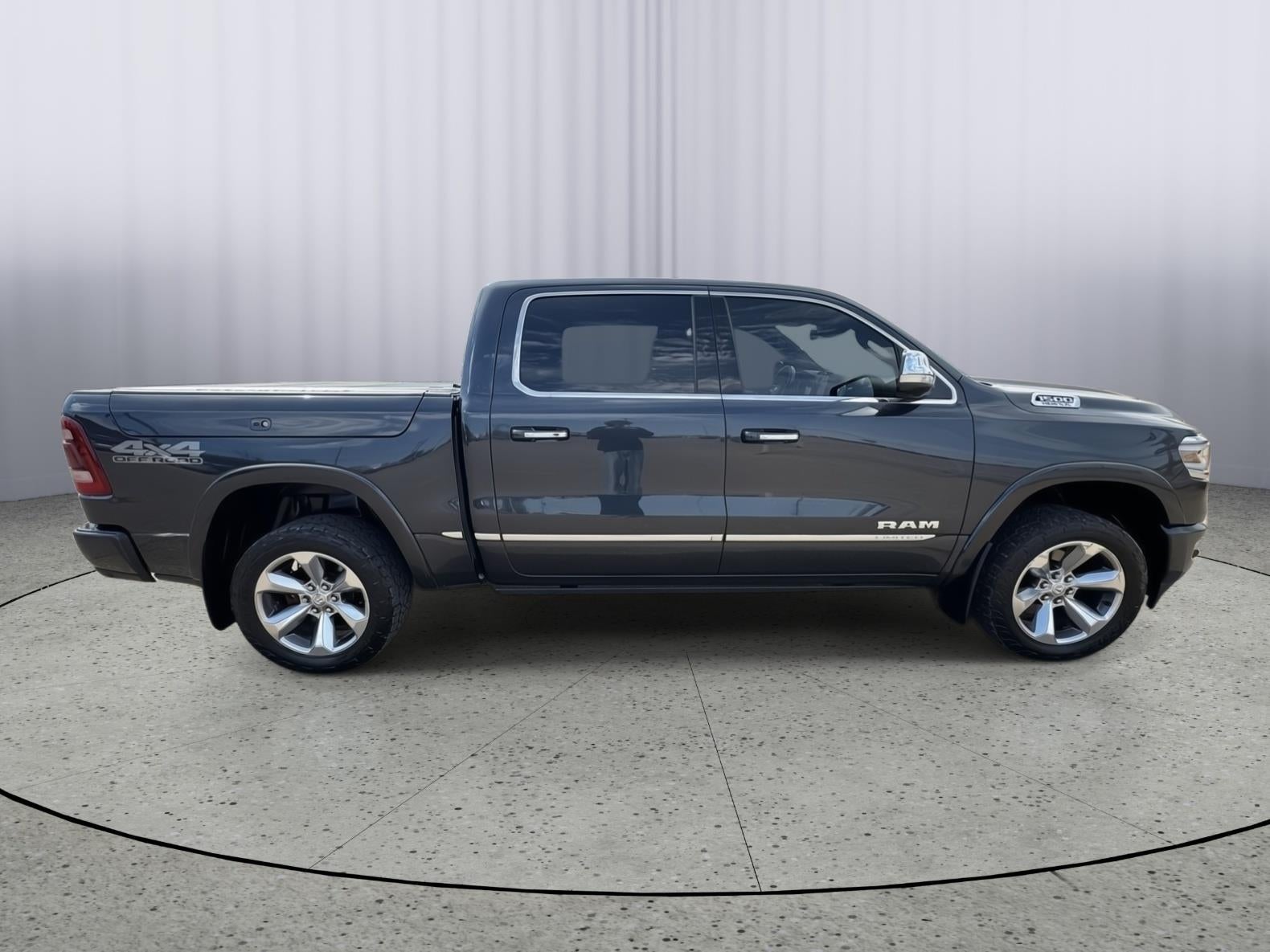 2020 RAM 1500 Limited Crew Cab 4x4 5'7' Box