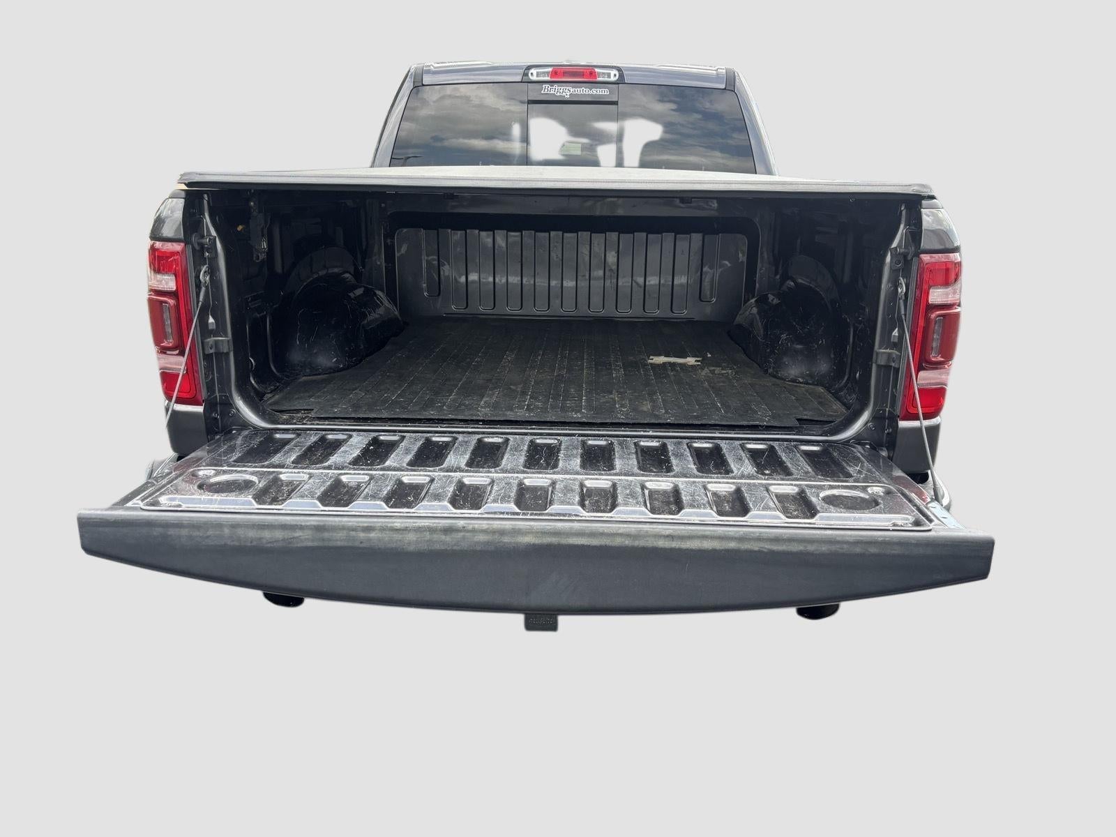 2021 RAM 1500 Laramie Crew Cab 4x4 5'7' Box
