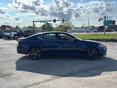 2024 Nissan Altima SR FWD