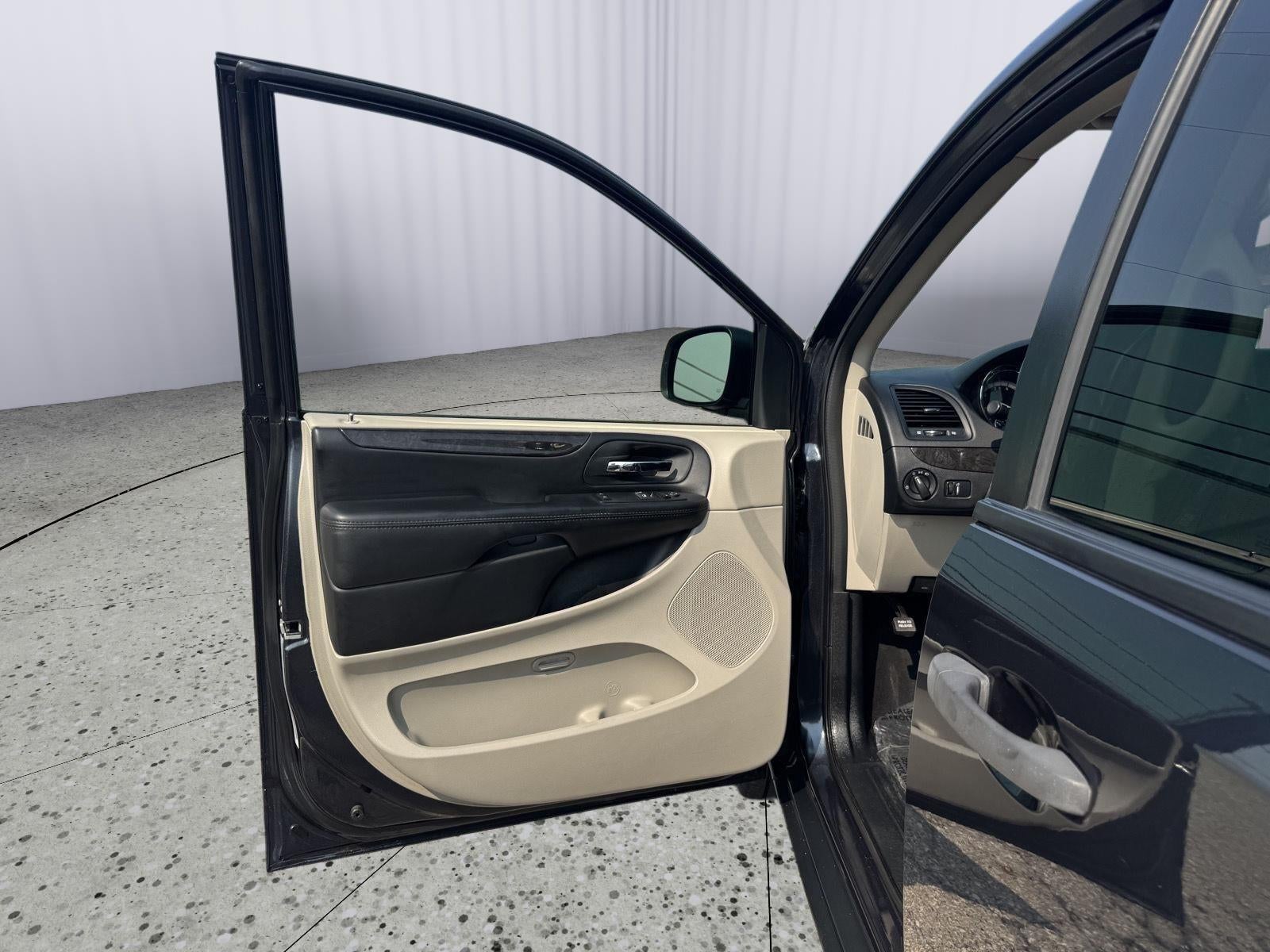 2014 Dodge Grand Caravan American Value Pkg