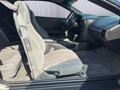 2001 Chevrolet Camaro Base