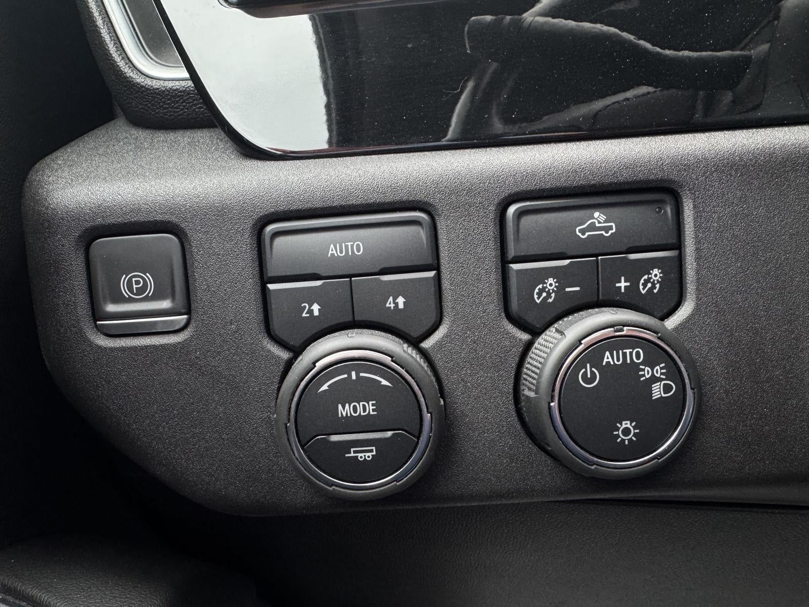 2023 Chevrolet Silverado 1500 4WD Crew Cab Standard Bed LT