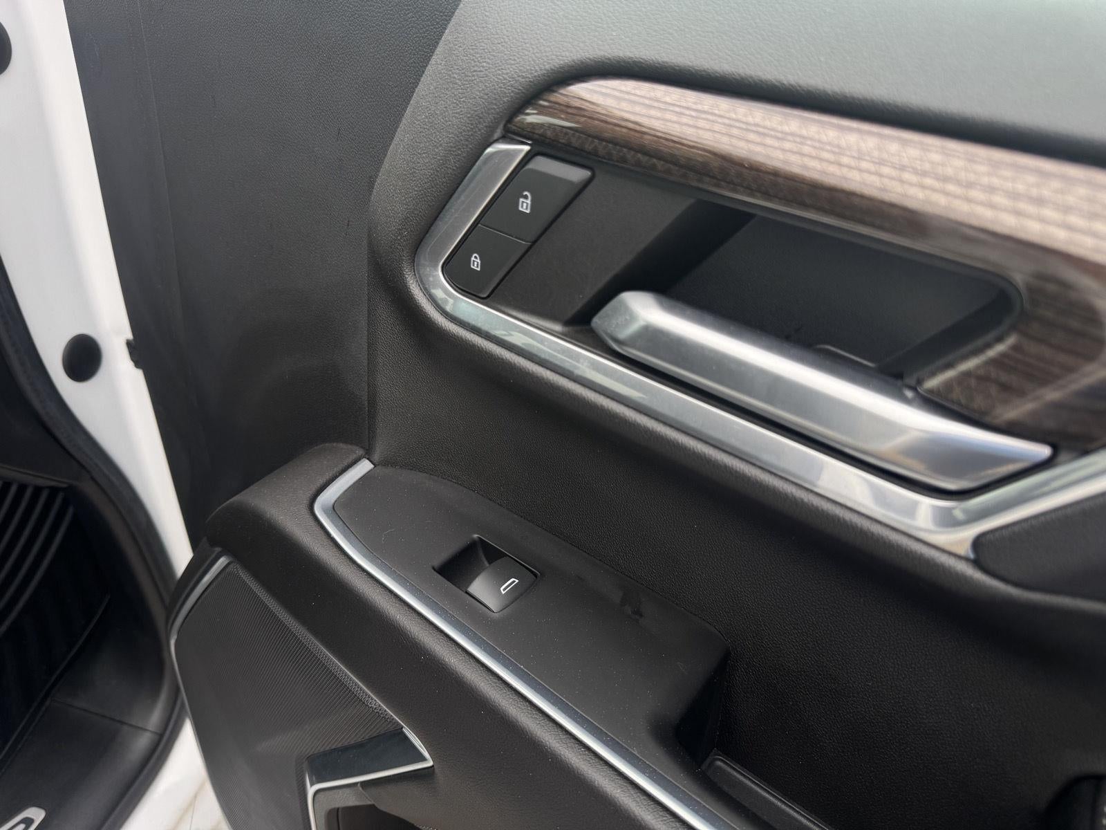 2023 Chevrolet Silverado 1500 4WD Crew Cab Standard Bed LT