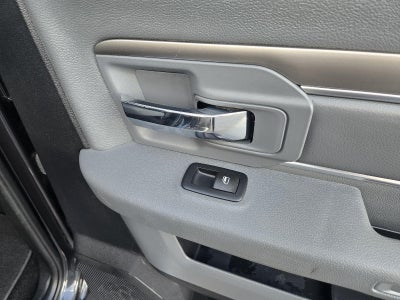 2017 RAM 1500 Big Horn Crew Cab 4x4 5'7' Box