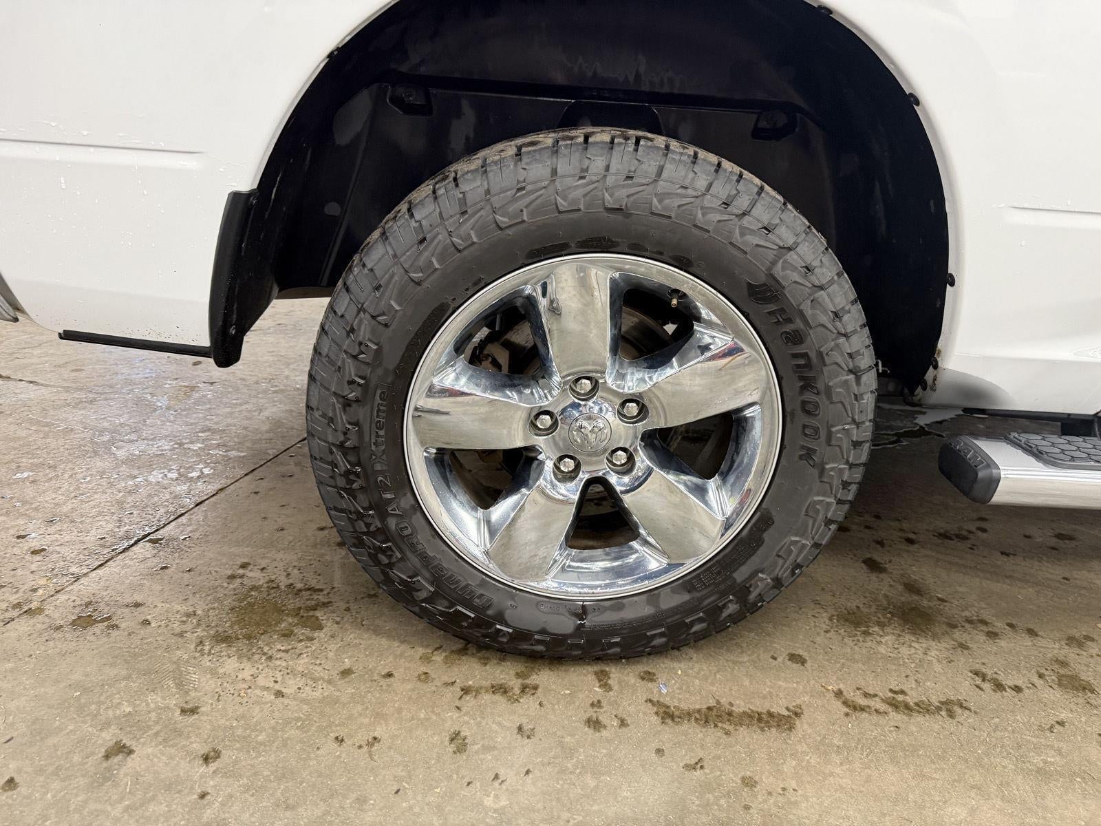 2017 RAM 1500 Big Horn Crew Cab 4x4 5'7' Box