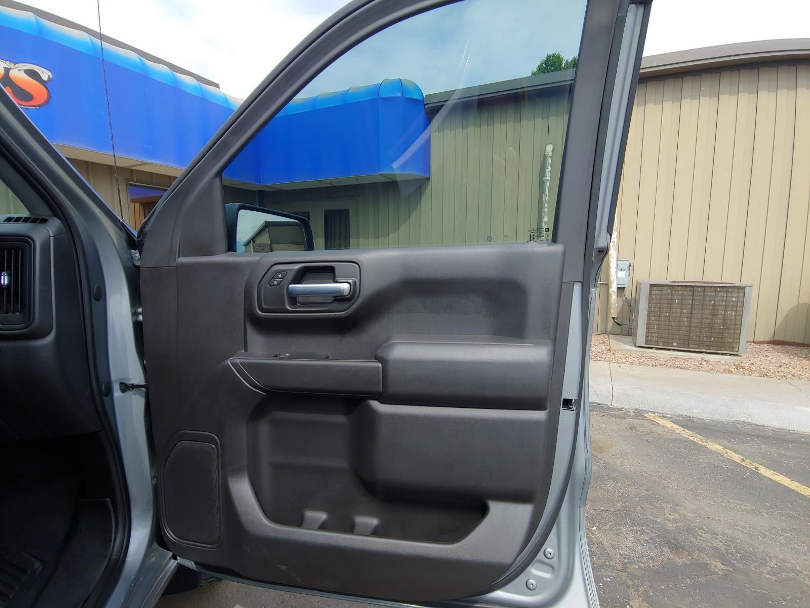 2023 Chevrolet Silverado 1500 4WD Crew Cab Short Bed Custom Trail Boss