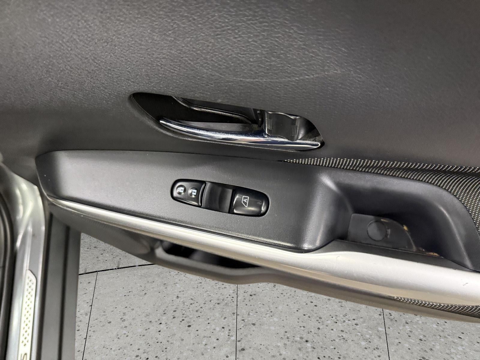 2020 Nissan Kicks SV Xtronic CVT