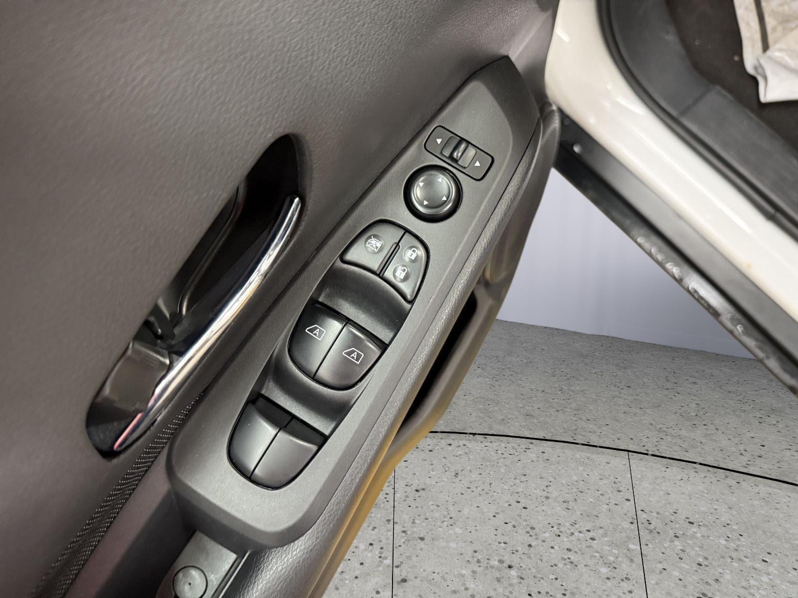 2024 Nissan Kicks SV Xtronic CVT