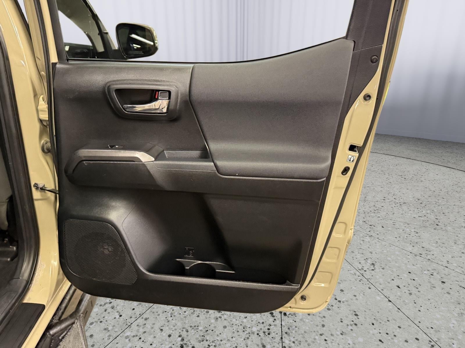 2017 Toyota Tacoma TRD Sport