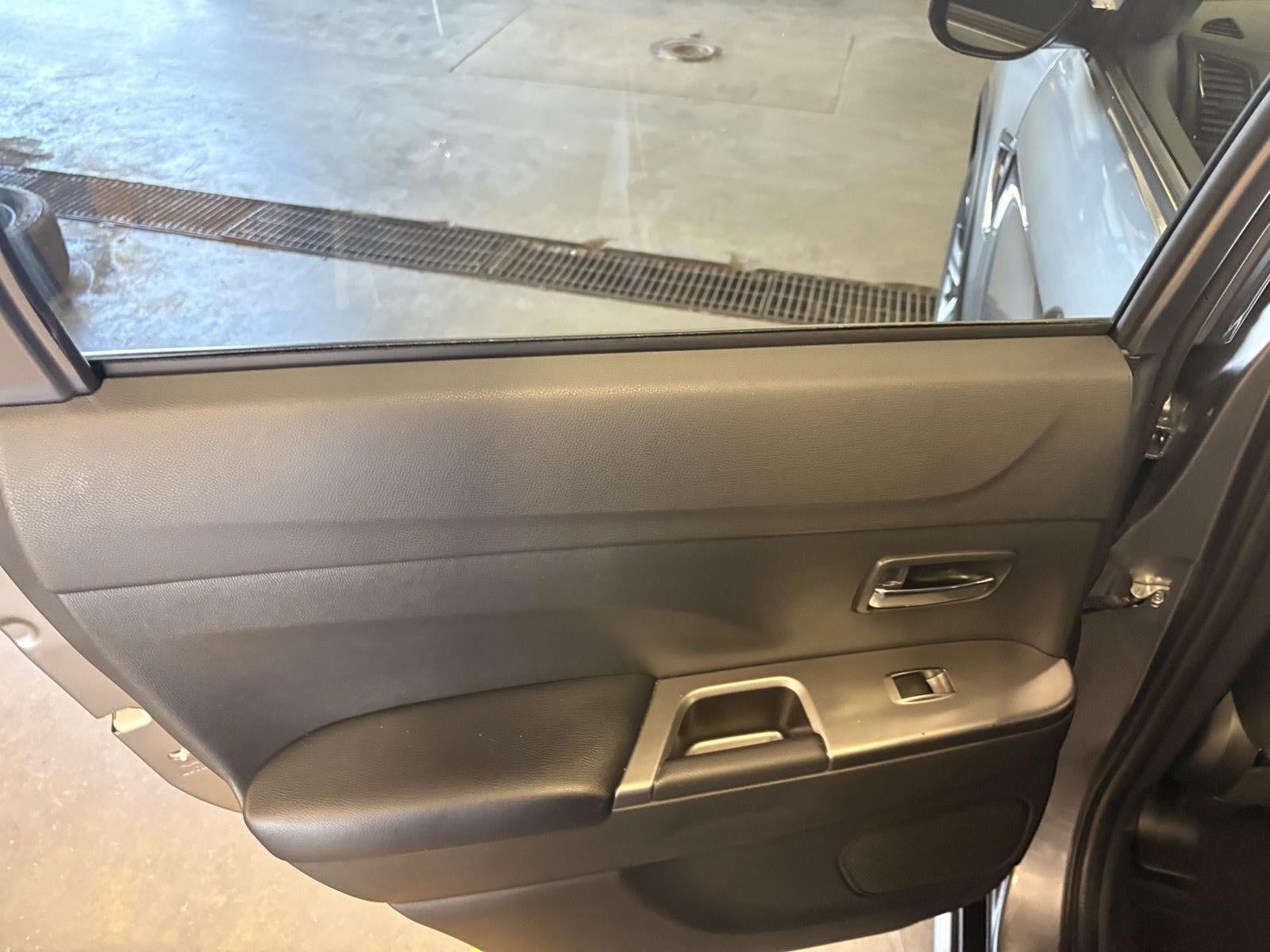 2024 Mitsubishi Outlander Sport Base