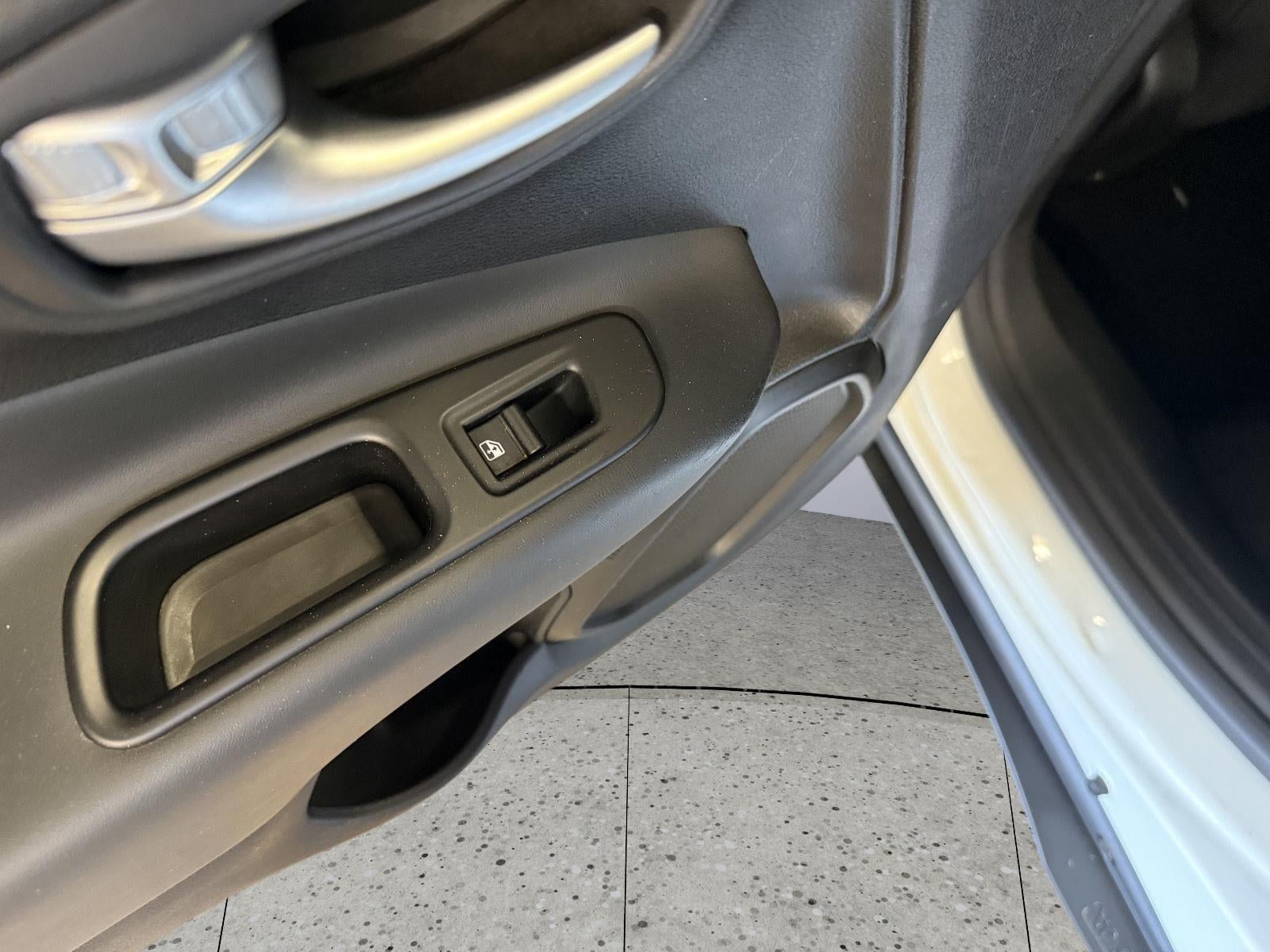 2019 Jeep Renegade Altitude FWD