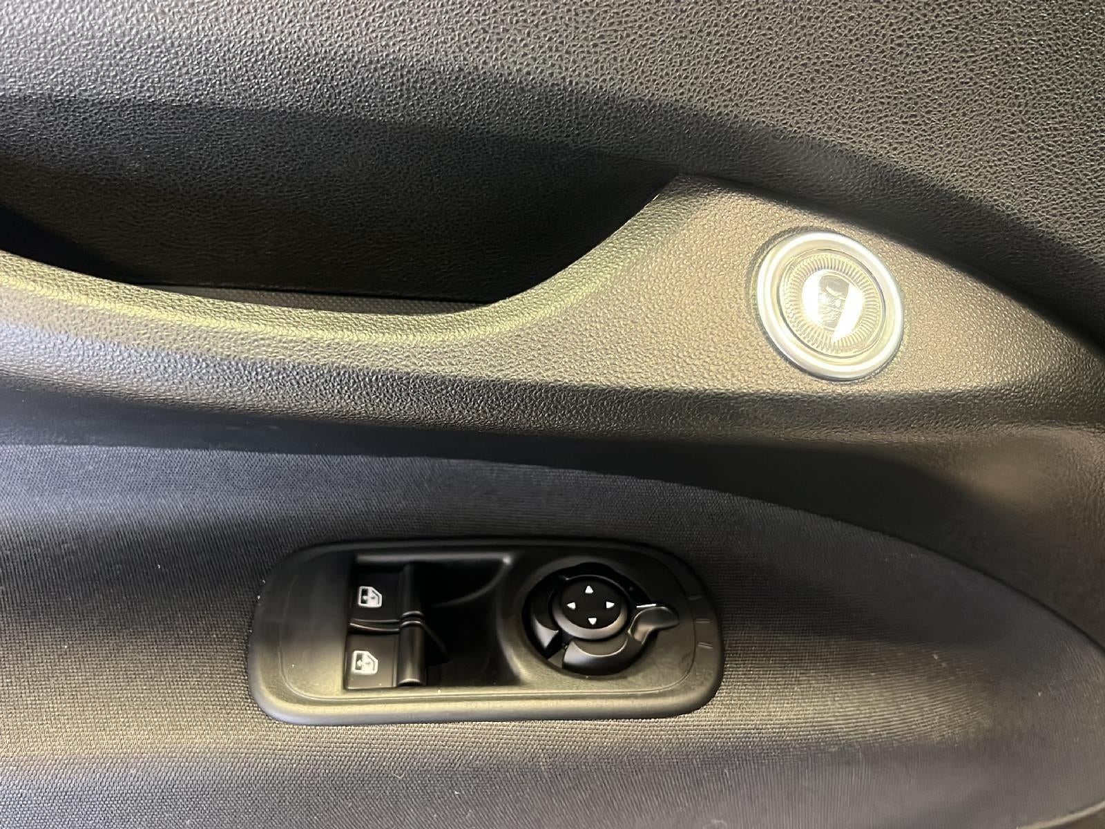 2024 FIAT FIAT 500e 500e INSPI(RED)