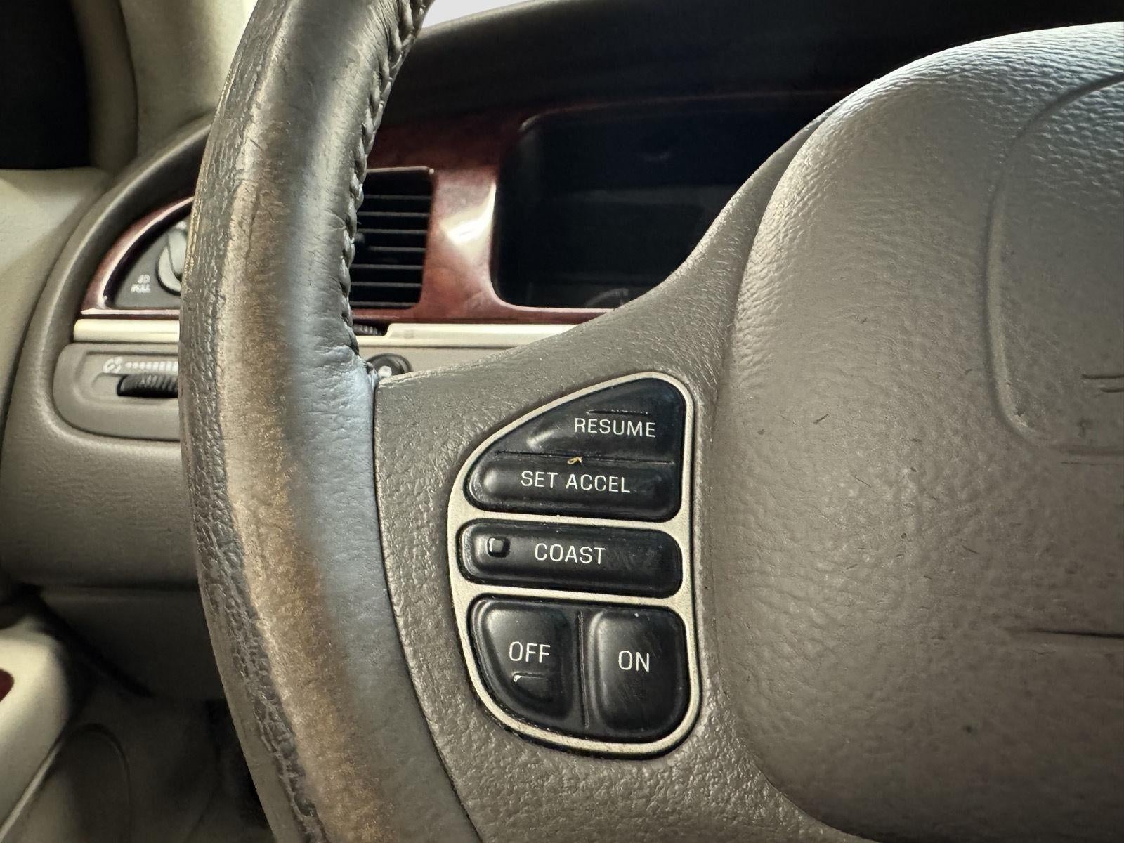 2003 Lincoln Town Car Cartier