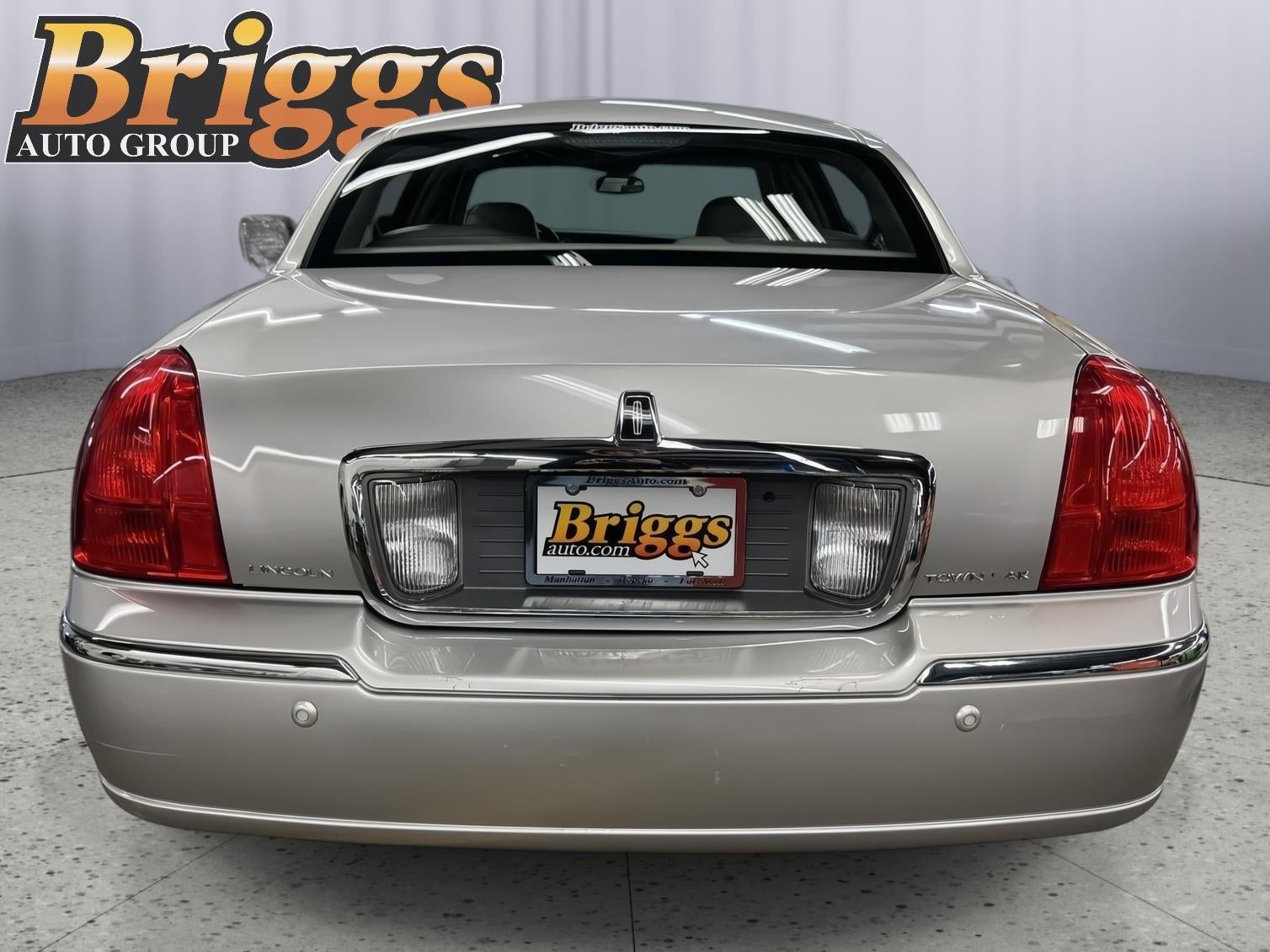 2003 Lincoln Town Car Cartier