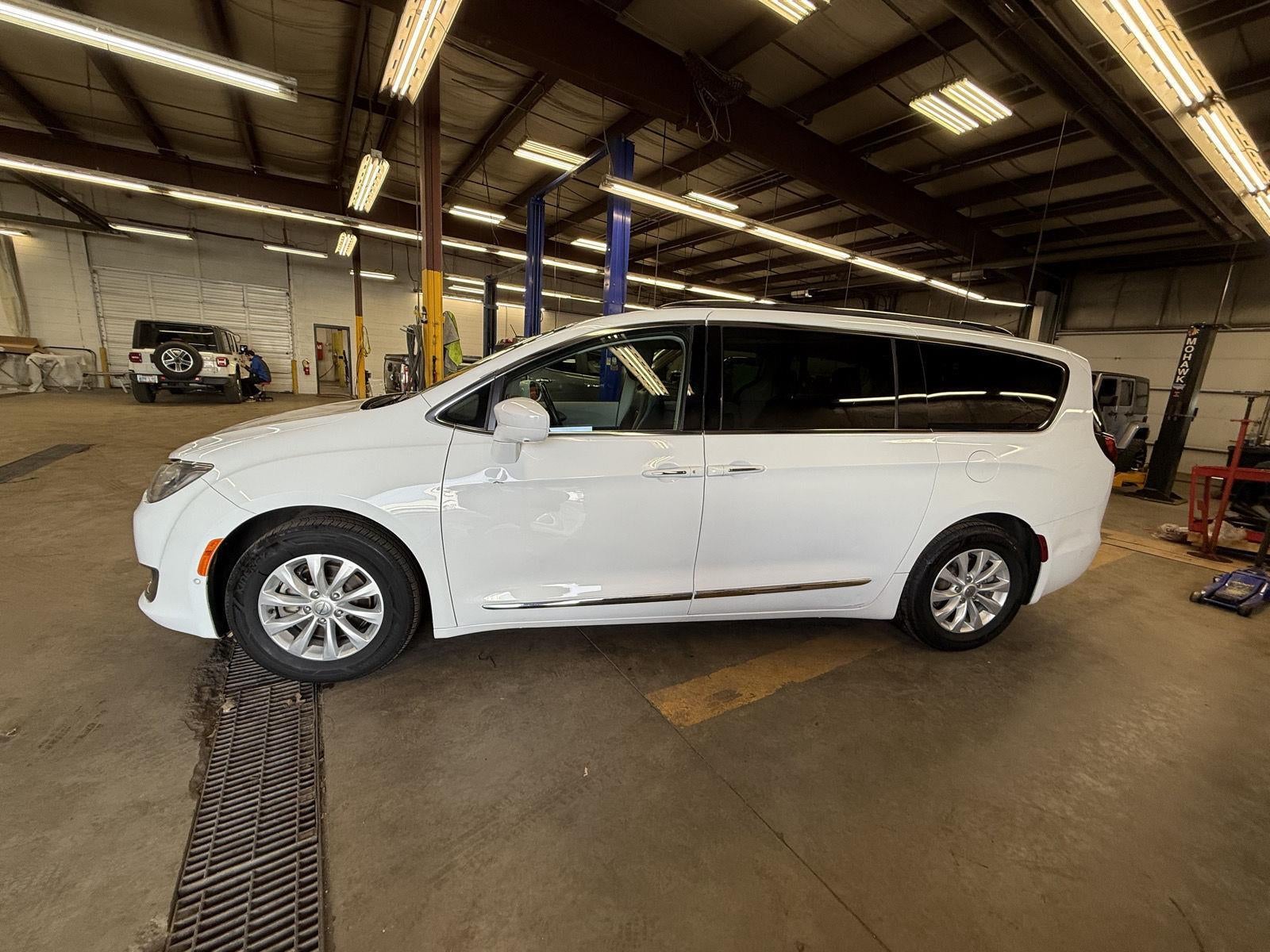 2019 Chrysler Pacifica Touring L