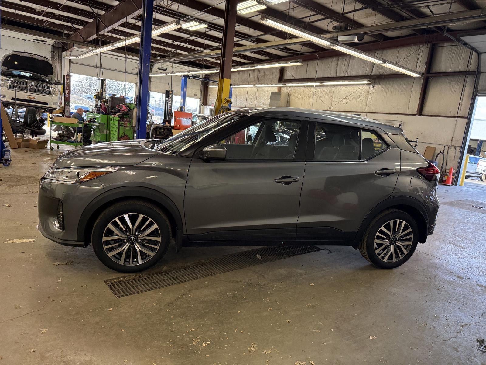 2023 Nissan Kicks SV