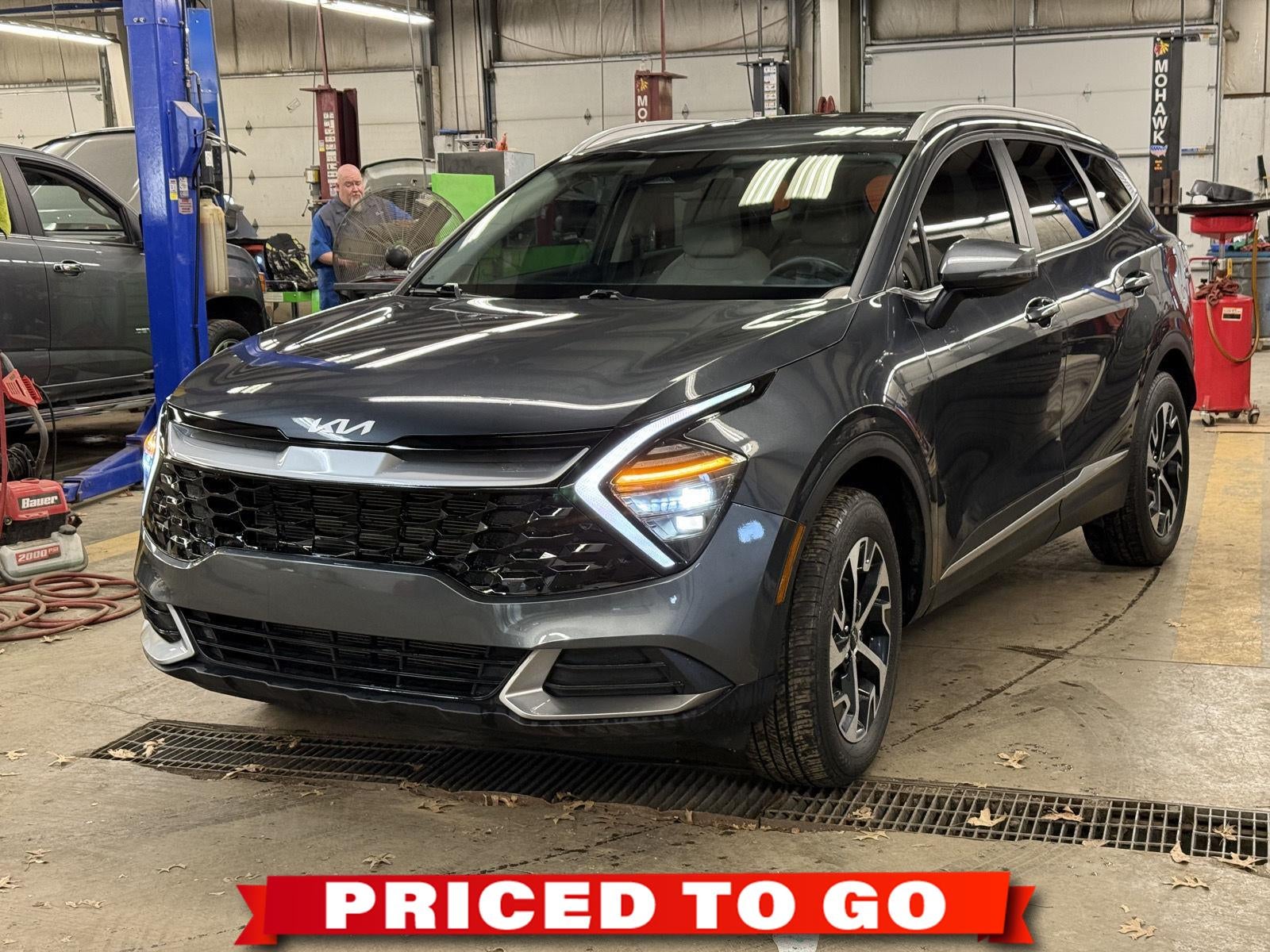 2024 Kia Sportage EX