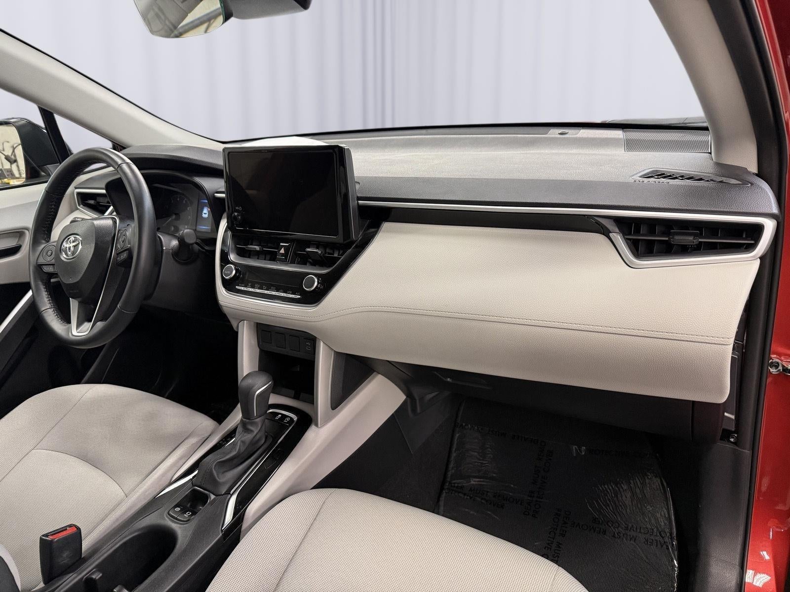 2025 Toyota Corolla Cross LE