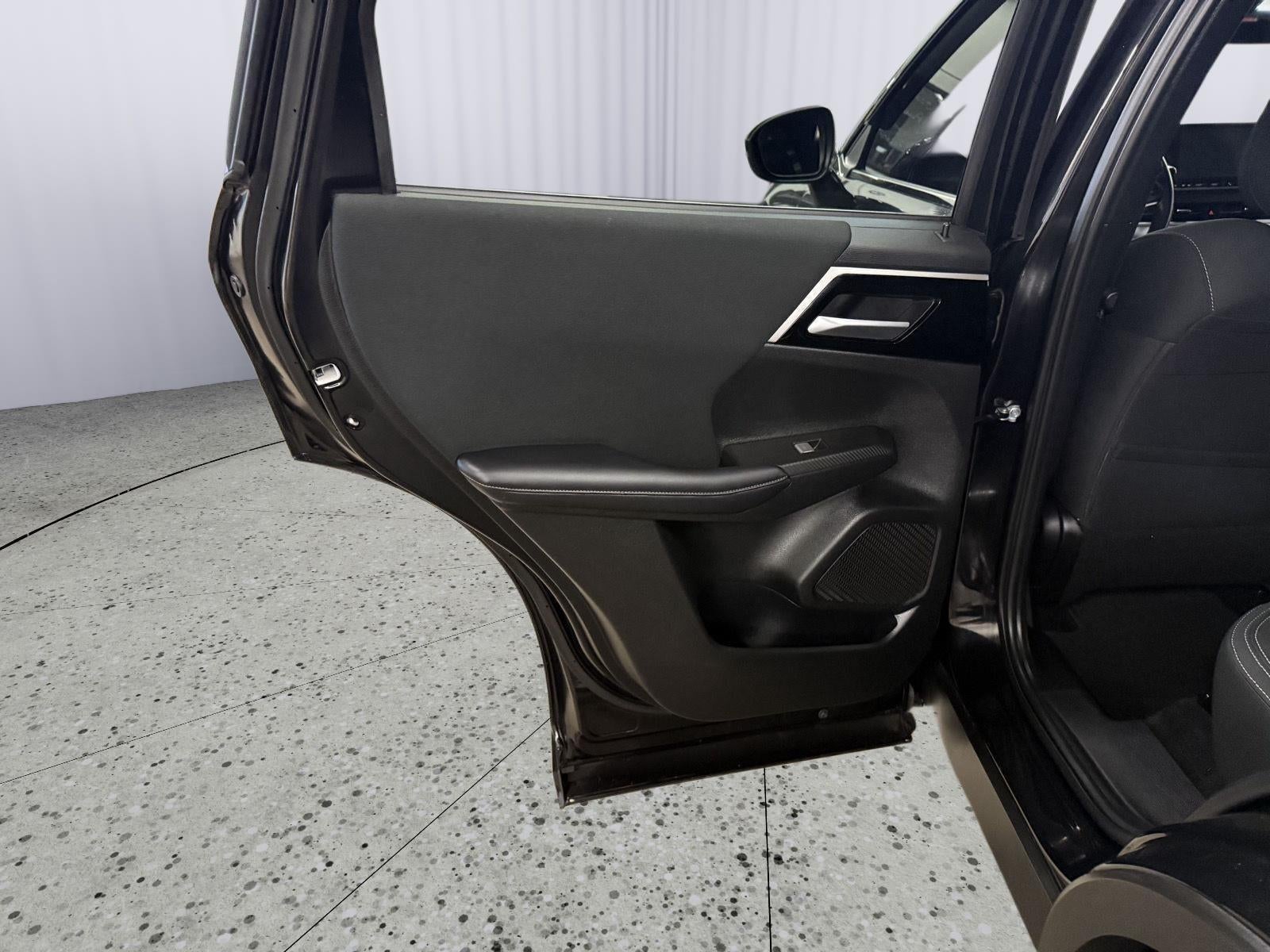 2024 Mitsubishi Outlander ES