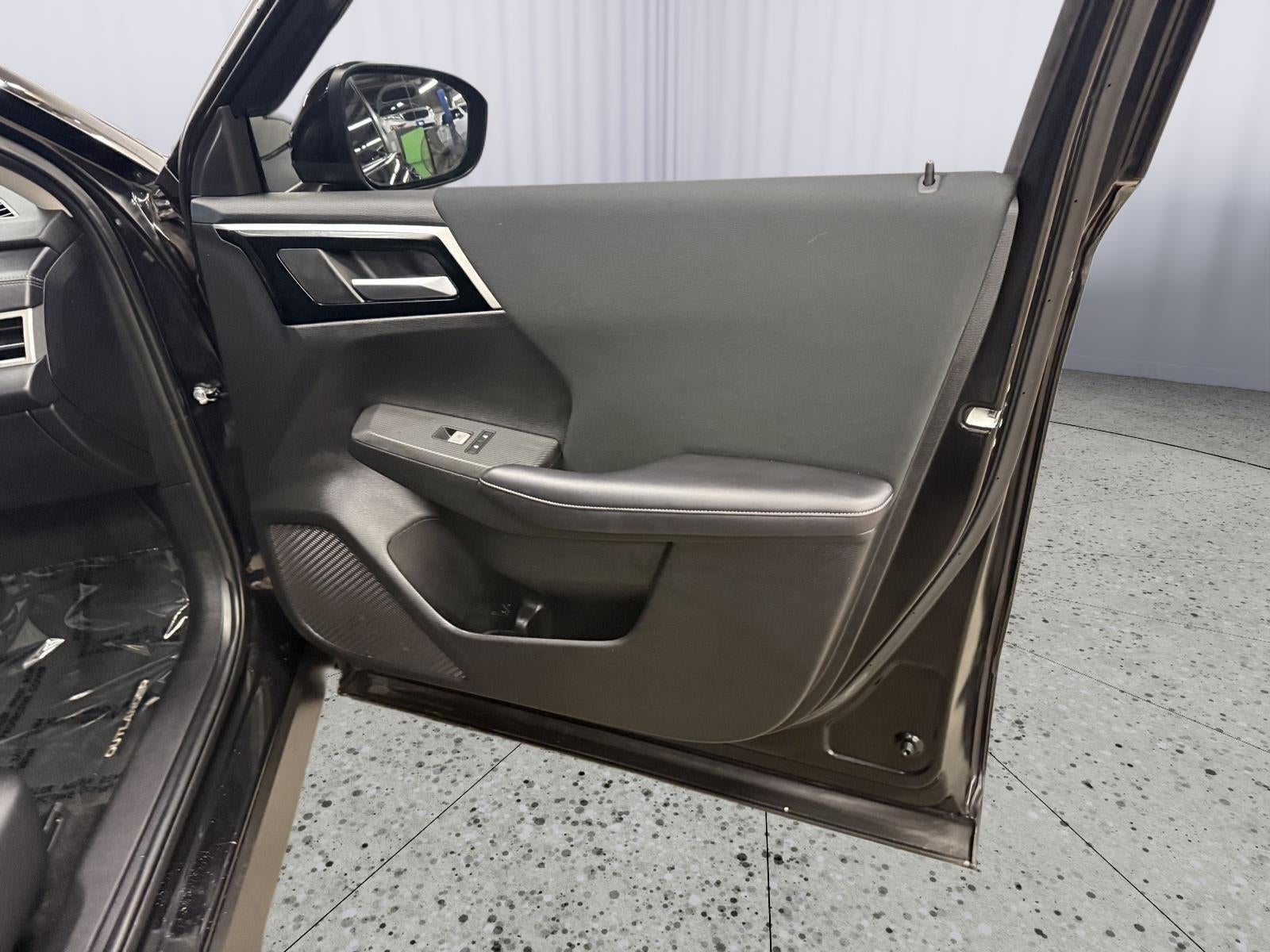 2024 Mitsubishi Outlander ES