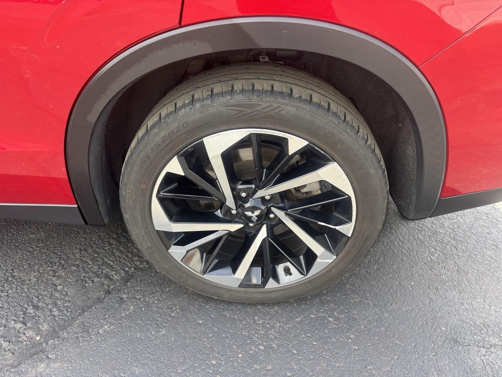 2024 Mitsubishi Outlander SE
