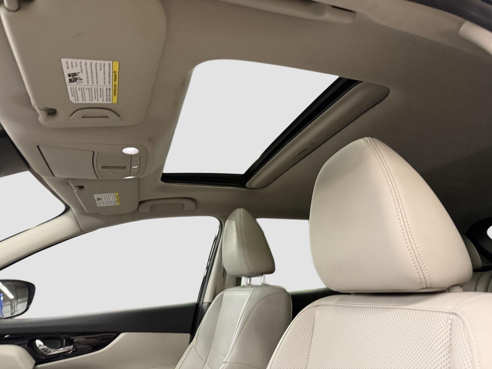 2022 Nissan Rogue Sport SL