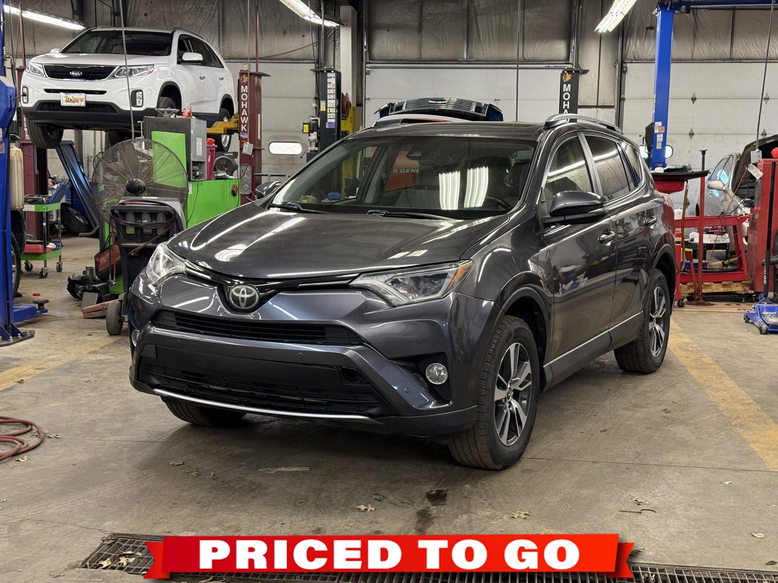 2017 Toyota RAV4 XLE