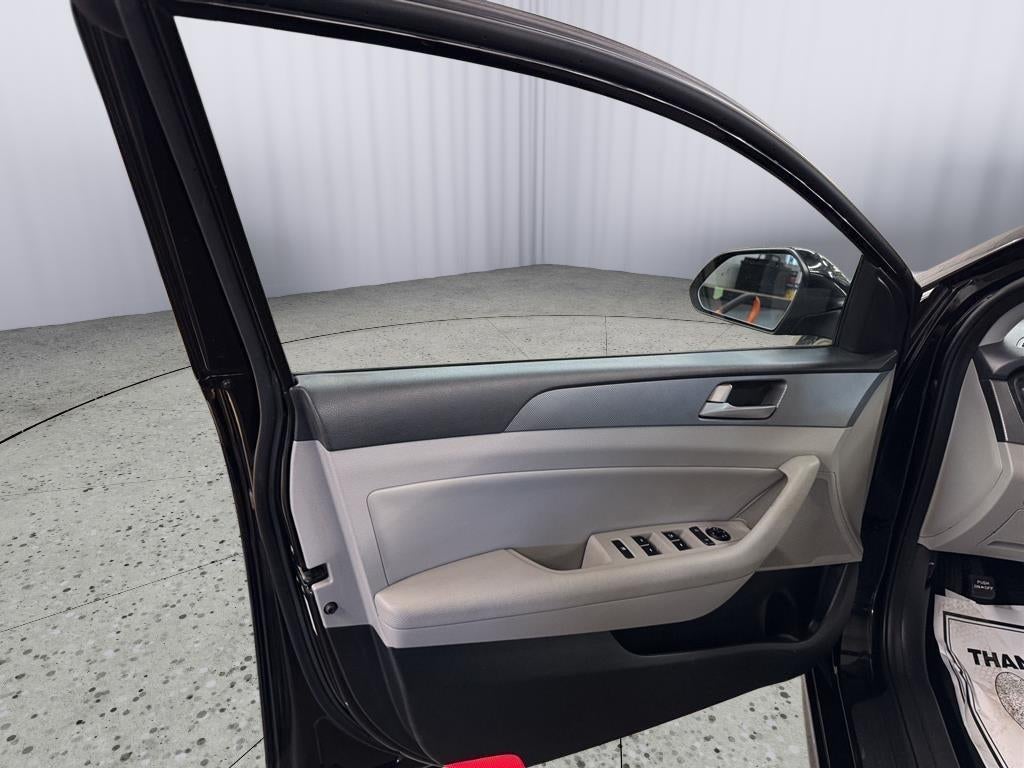 2018 Hyundai Sonata Hybrid SE